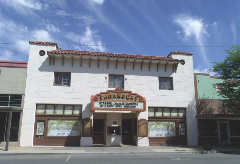 The paramount theater at Casa Grande.