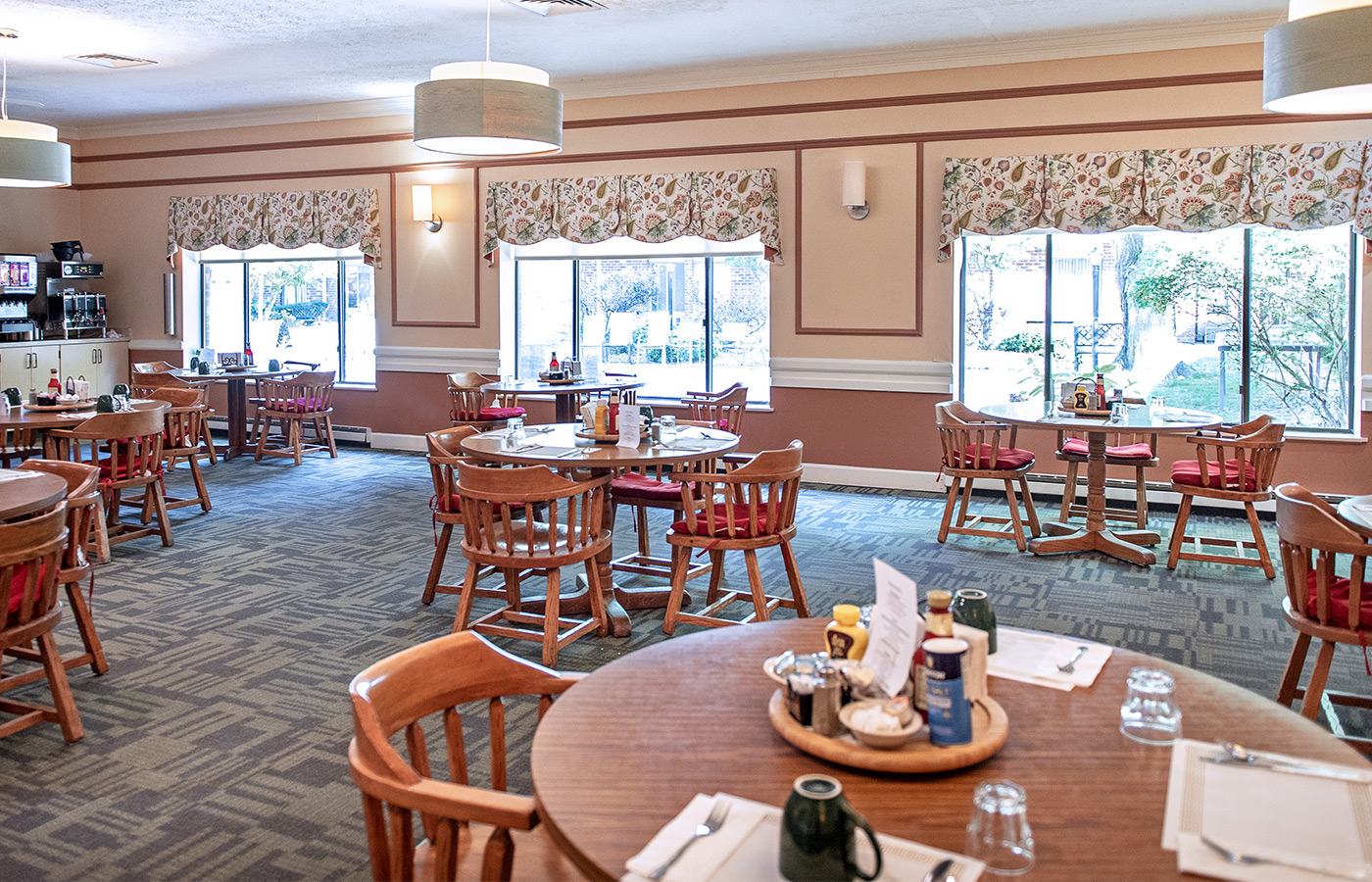 A dining area at The Legacy at Grand 'Vie.