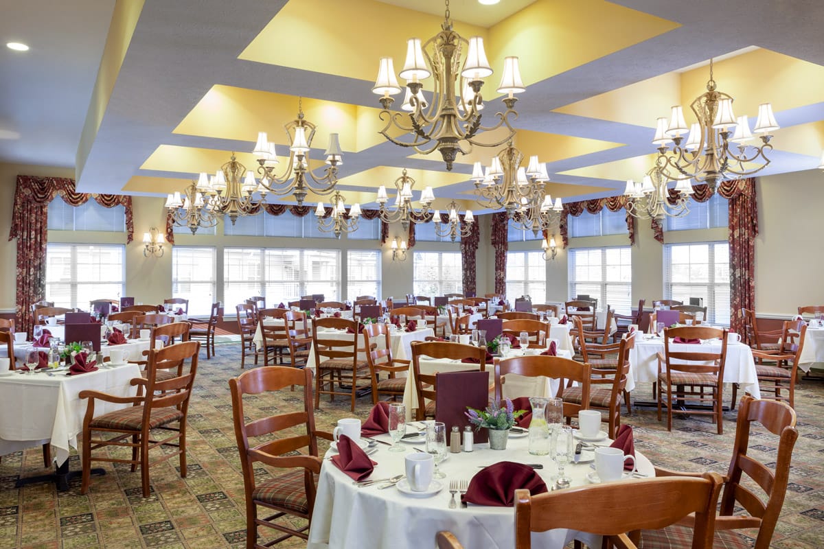 A dining area at The Legacy at Fairways.