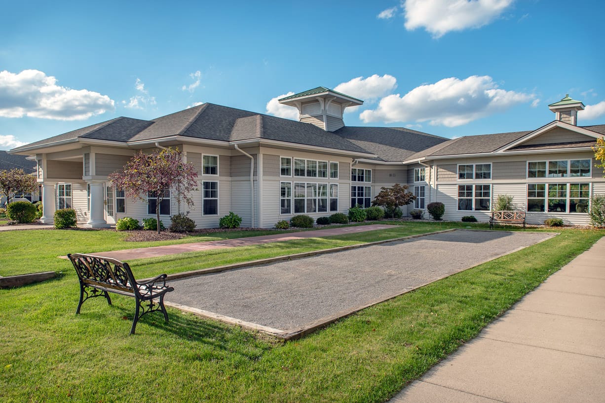 The exterior of The Legacy at Fairways.
