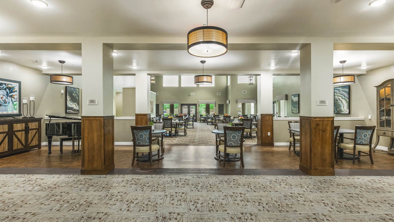 A dining area at The Watermark at Continental Ranch.