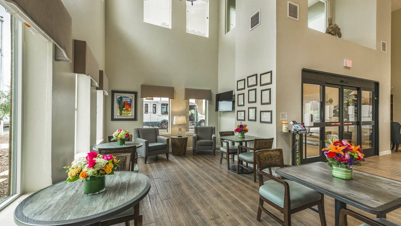 A dining area at The Watermark at Continental Ranch.