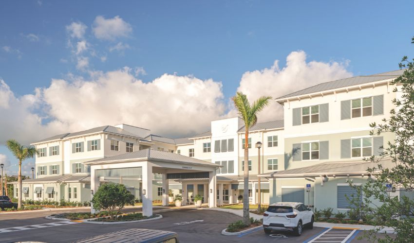 The front entrance of The Watermark at Marco Island.