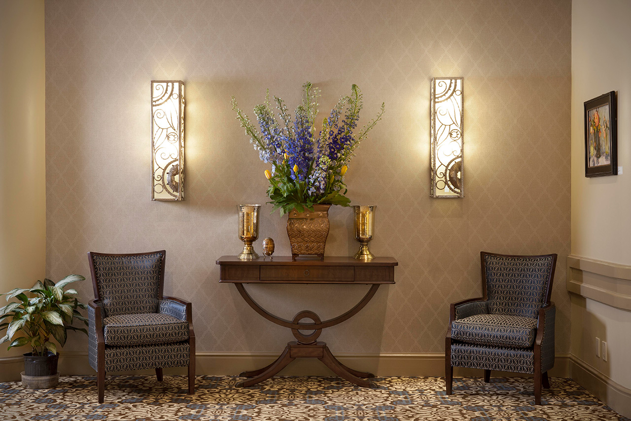 The lobby at Pacific Regent Bellevue.