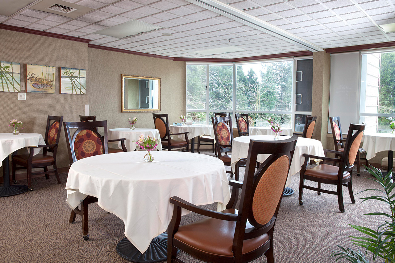 A dining area at Pacific Regent Bellevue.