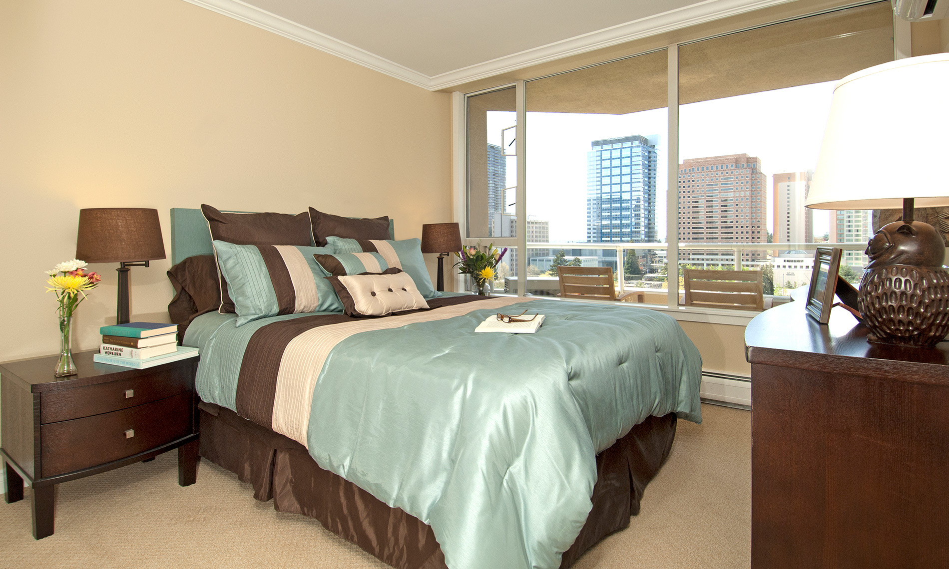 An apartment at Pacific Regent Bellevue.
