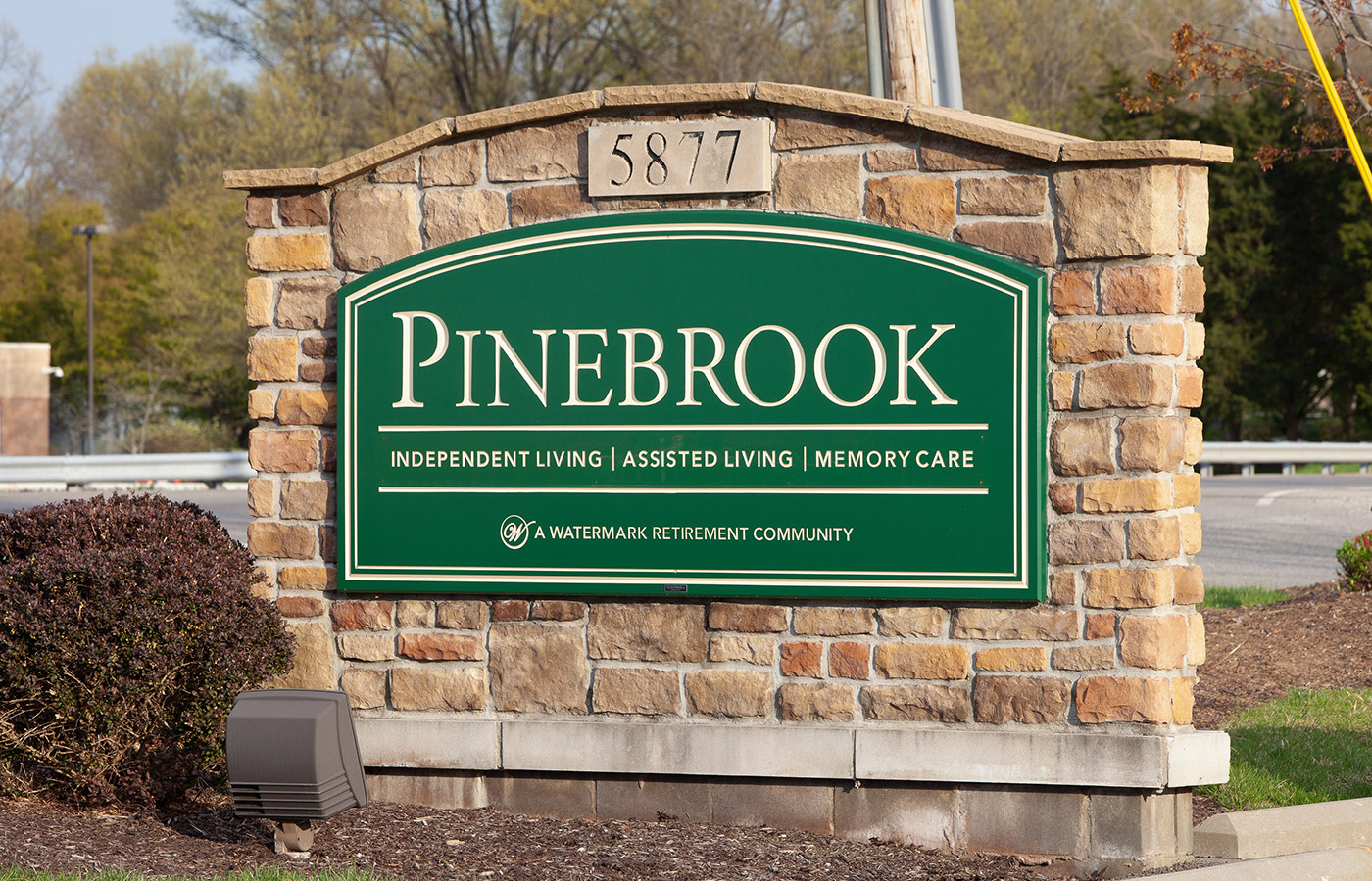 Pinebrook building entrance signage.