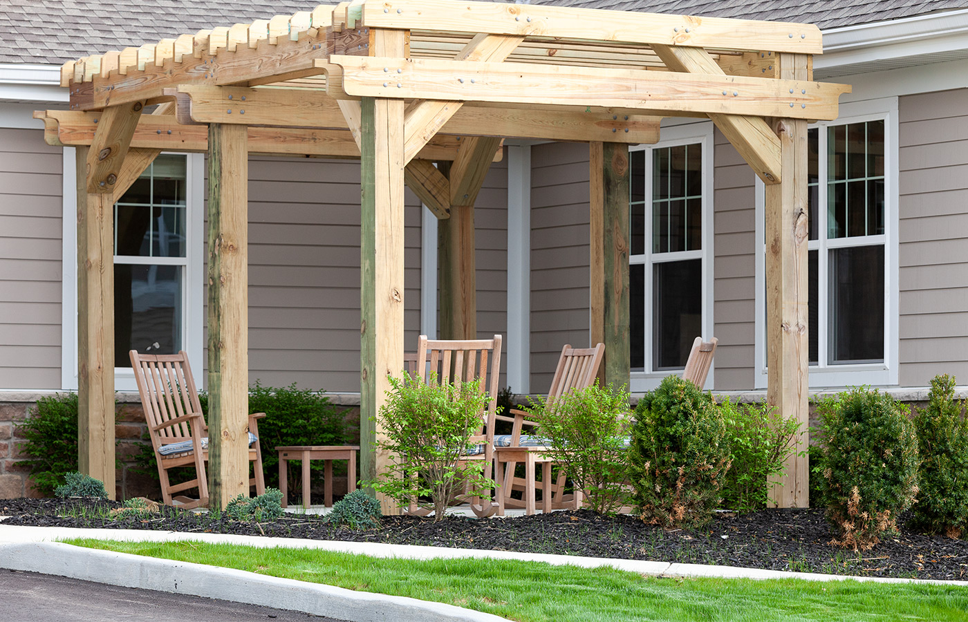 Pinebrook courtyard patio.