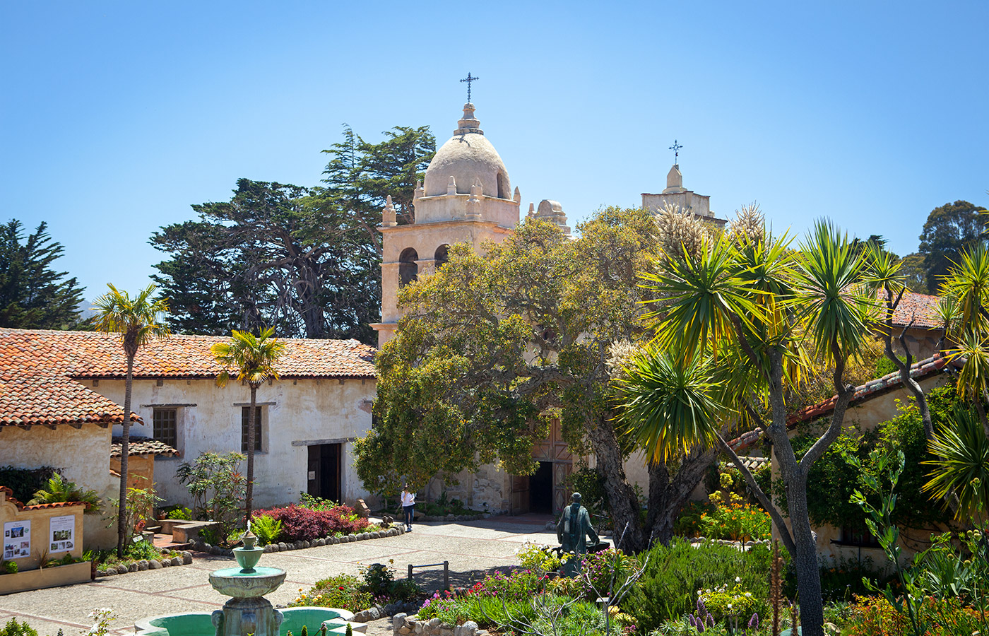 The court area of the residence.