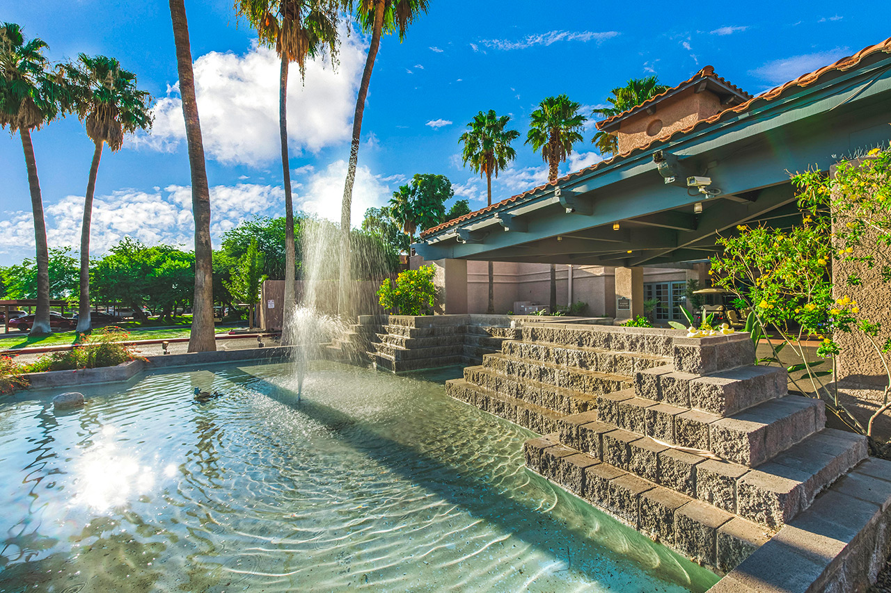 The exterior of The Fountains at La Cholla.