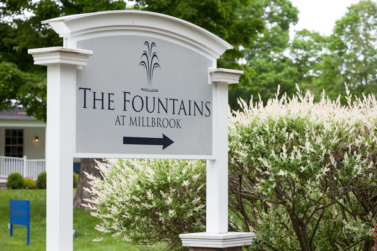 The Fountains at Millbrook building signage.