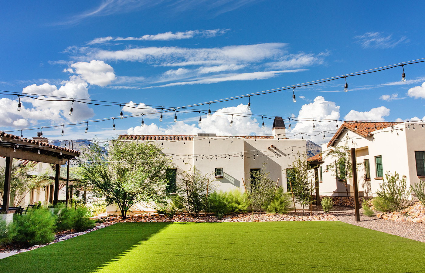 The Hacienda at the Canyon exterior building. 