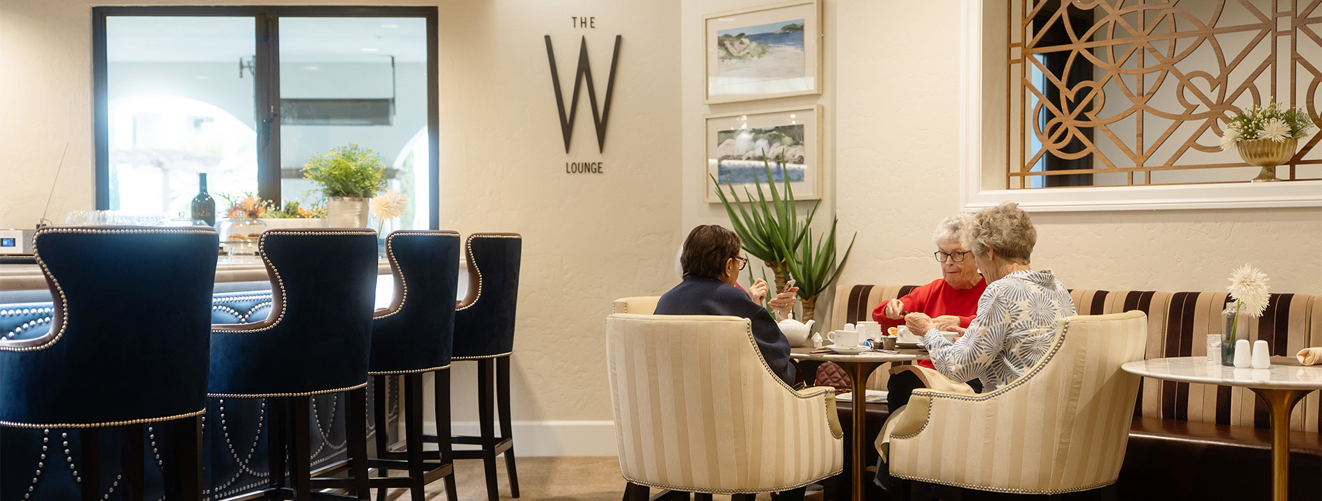 People eating lunch.