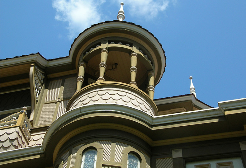 An old victorian style houes.