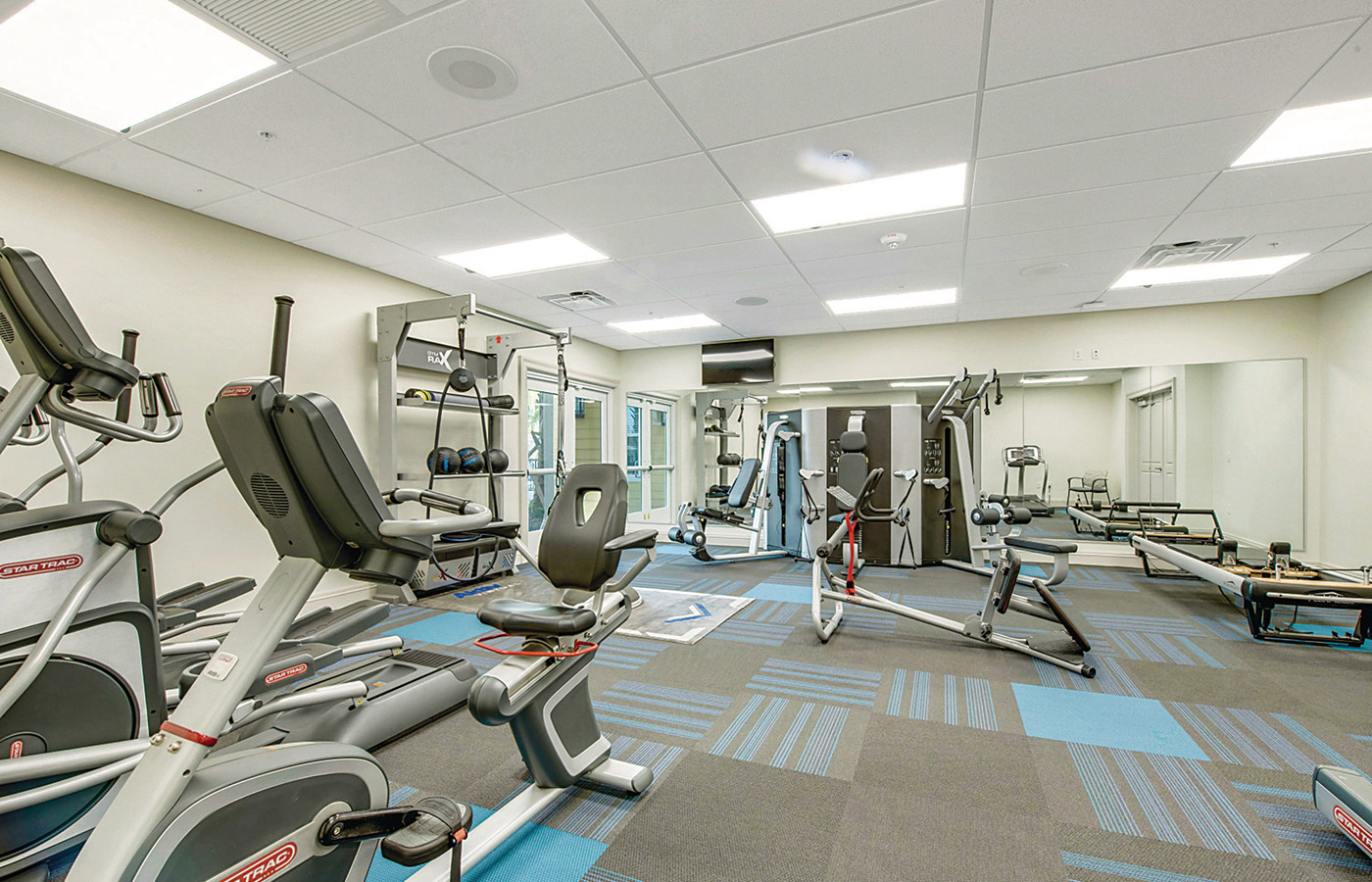 Fitness room with fitness machines.