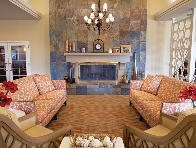 A seating area at The Watermark at Rosewood Gardens.