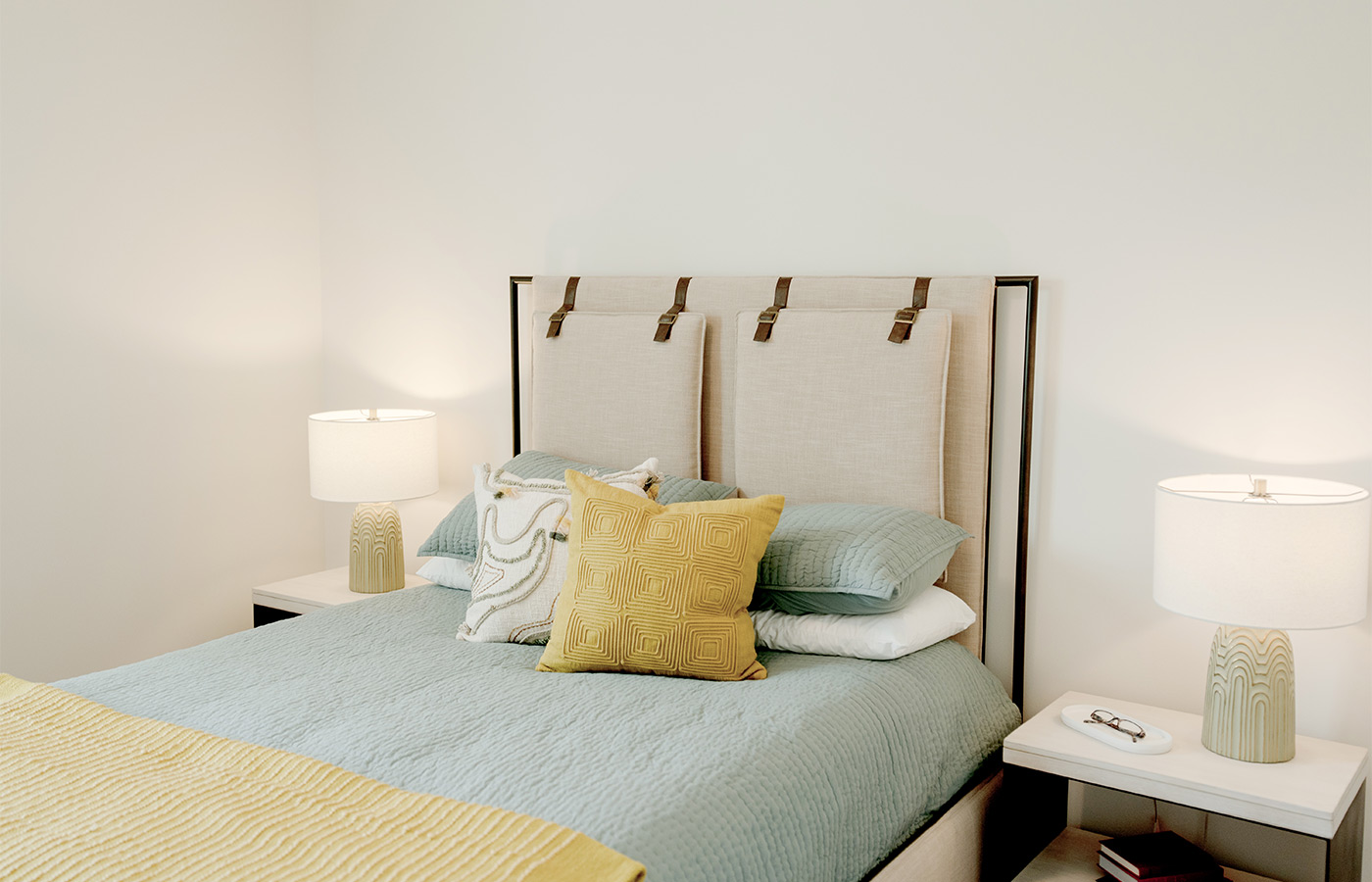 A fully furnished bedroom.