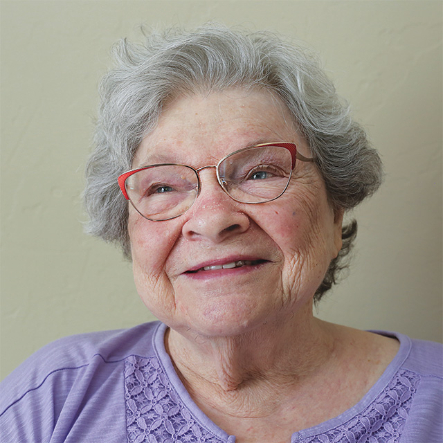 A headshot of a smiling female resident.