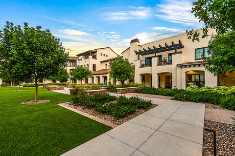 The Hacienda at the Canyon exterior building. 