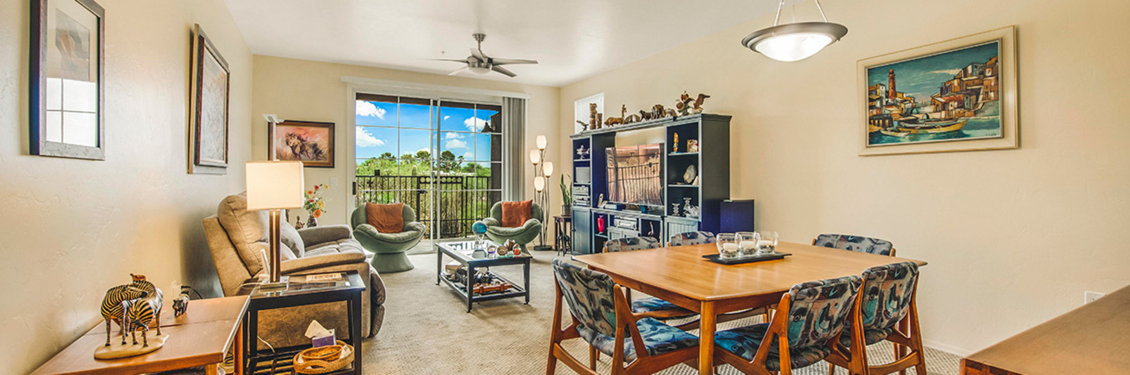 An apartment at The Fountains at La Cholla. An apartment at The Fountains at La Cholla.