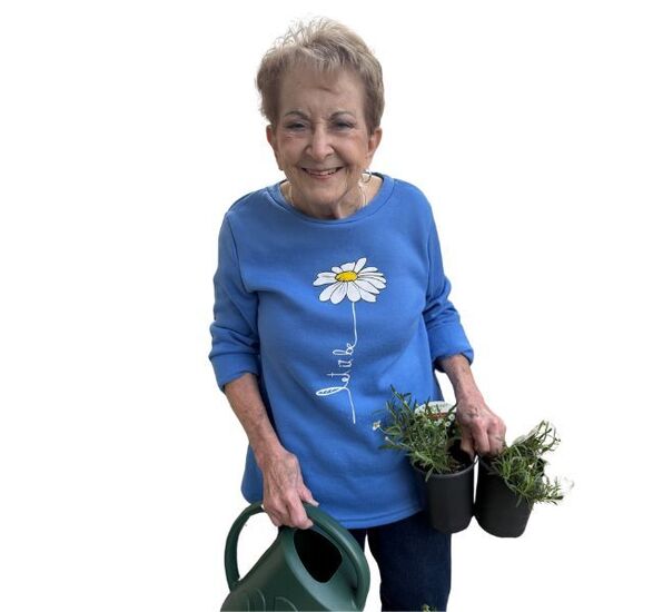 GardenLady_640x600.jpg