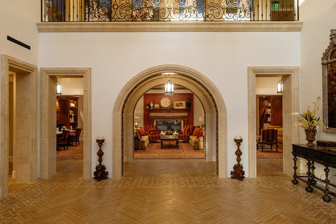 A lobby with arches.