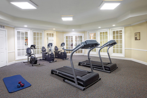 Fitness room with fitness machines.