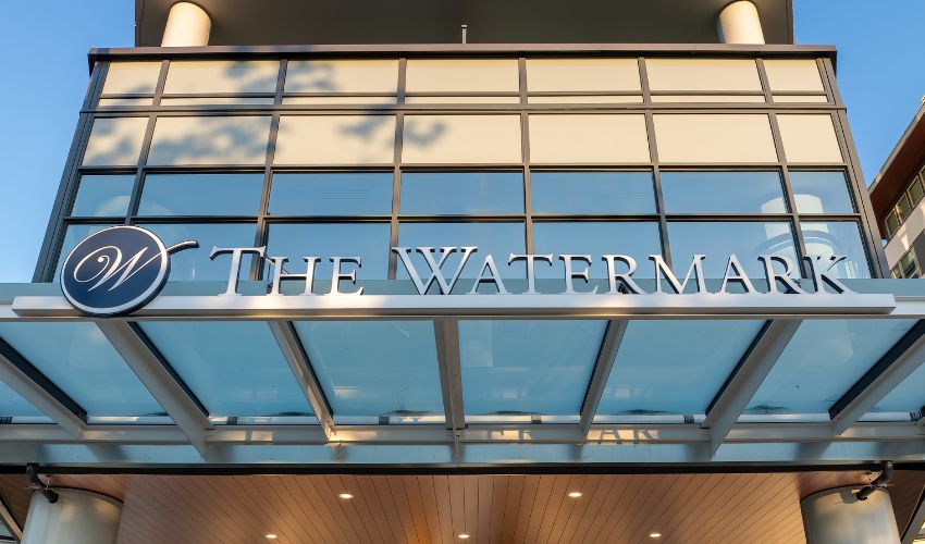 The entrance of The Watermark at Bellevue.