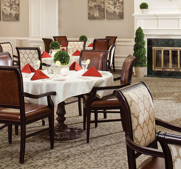 A dining area at The Fountains at Millbrook