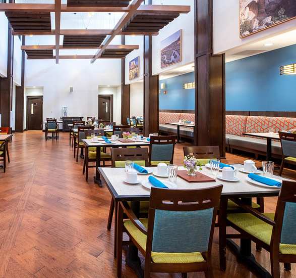 The Watermark at Cherry Hills dining room.