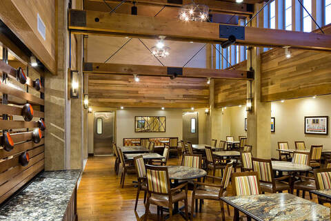The Watermark at Southpark Meadows dining area.