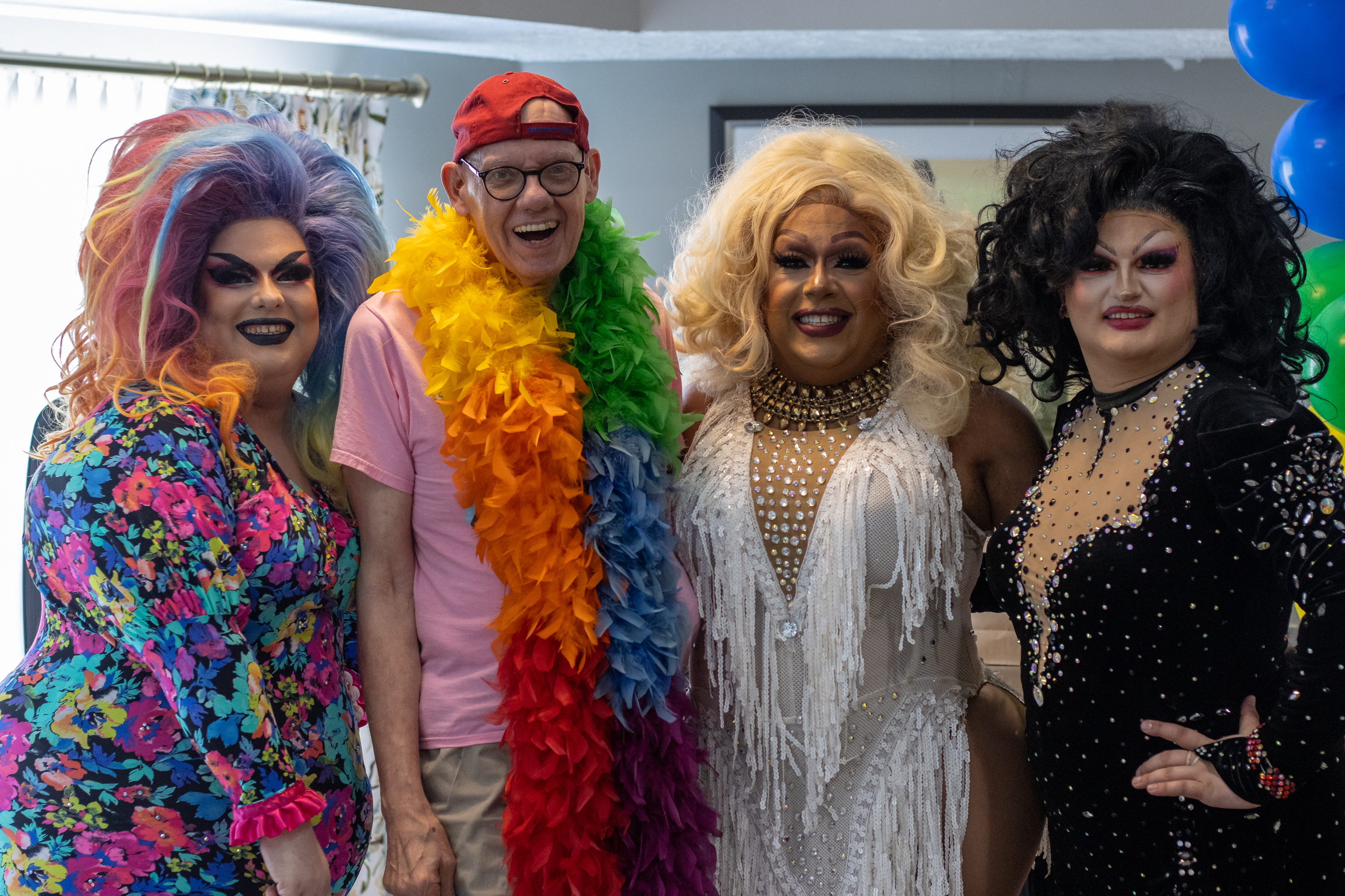 Andy-with-queens-(1).jpg