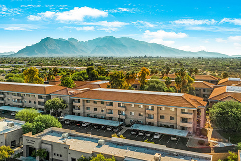 The exterior of The Fountains at La Cholla.