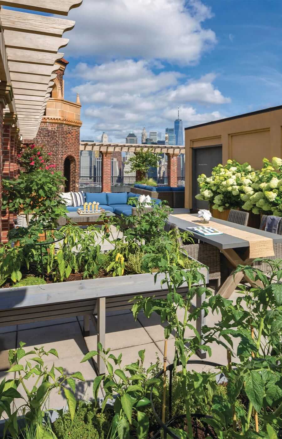 Roof top at The Watermark at Brooklyn Heights.
