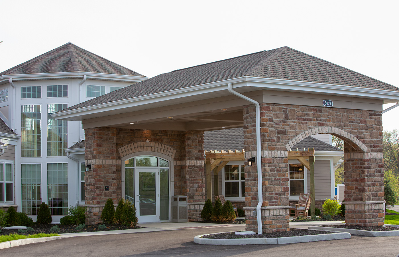 Pinebrook building entrance.