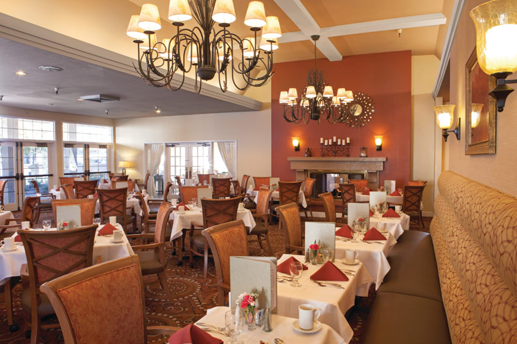 A dining area at The Watermark at Rosewood Gardens.