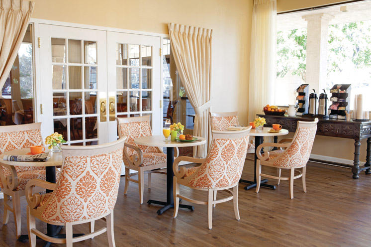 A dining area at The Watermark at Rosewood Gardens.