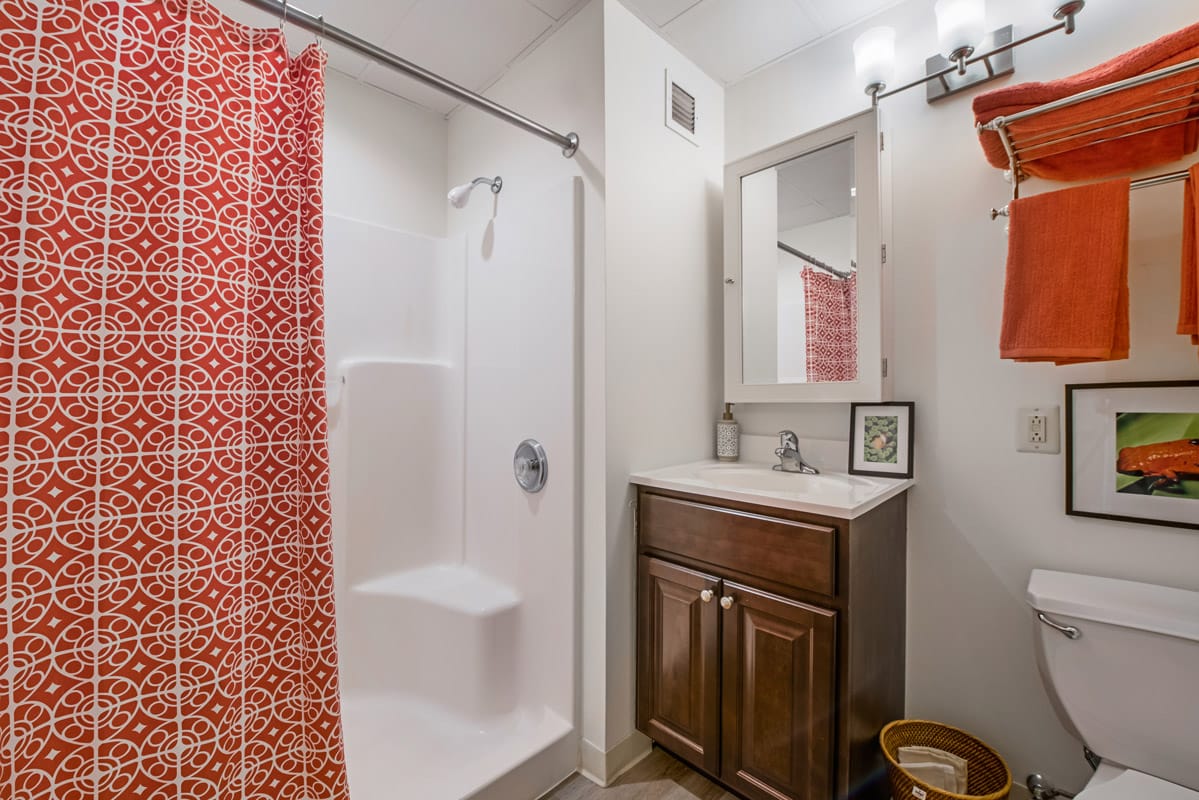 A bathroom in an apartment at Woodbury Mews.