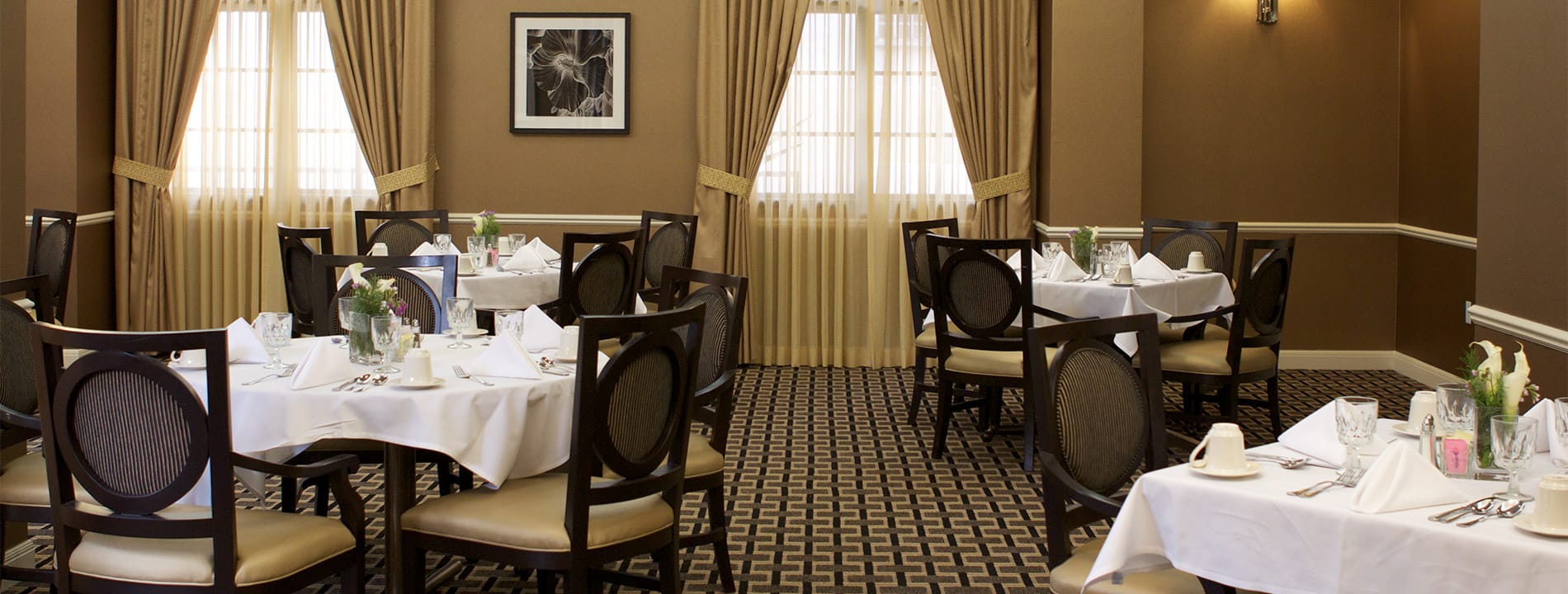 The dining area at The Watermark at Beverly Hills.