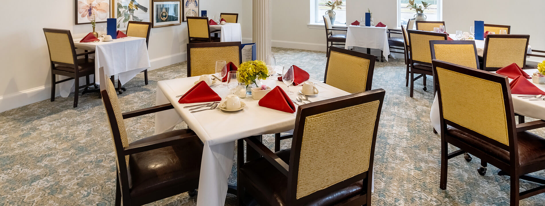 The dining area at Woodbury Mews.