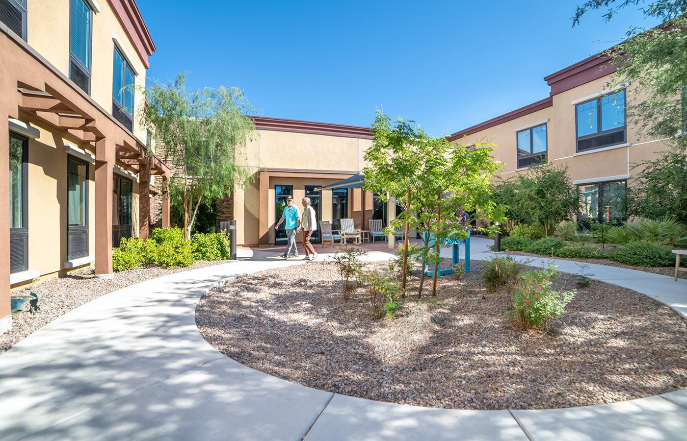 The courtyard at The Watermark at Oro Valley.